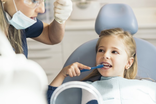 Ask A Pediatric Dentist: Why Do My Child&#    ;s Teeth Need Crowns?